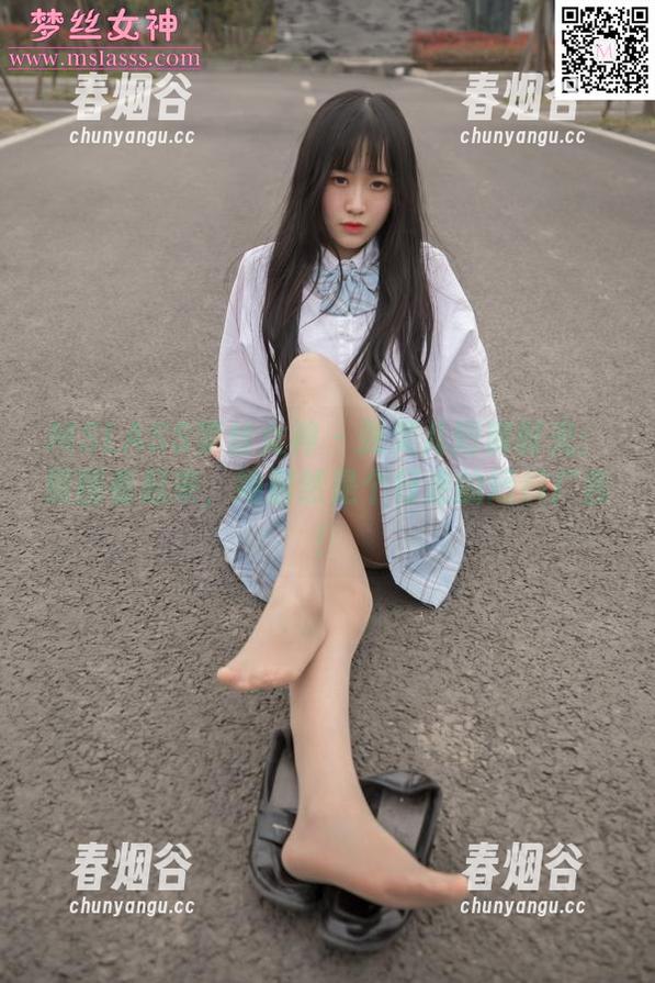 MSLASS梦丝女神 - 张灵儿短裤时光：原图看起来，她居然是个行走的短裤广告！