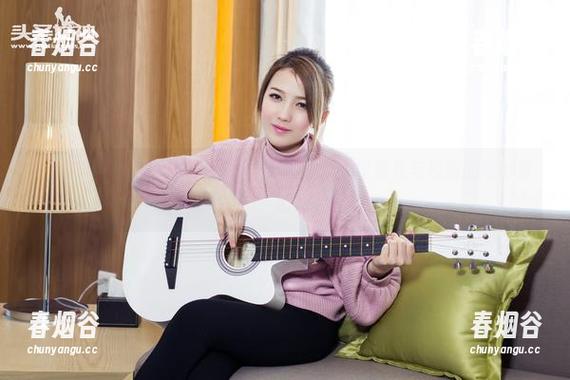 TouTiao头条女神 - 原图合集大公开：松果儿与校服的奇妙冒险