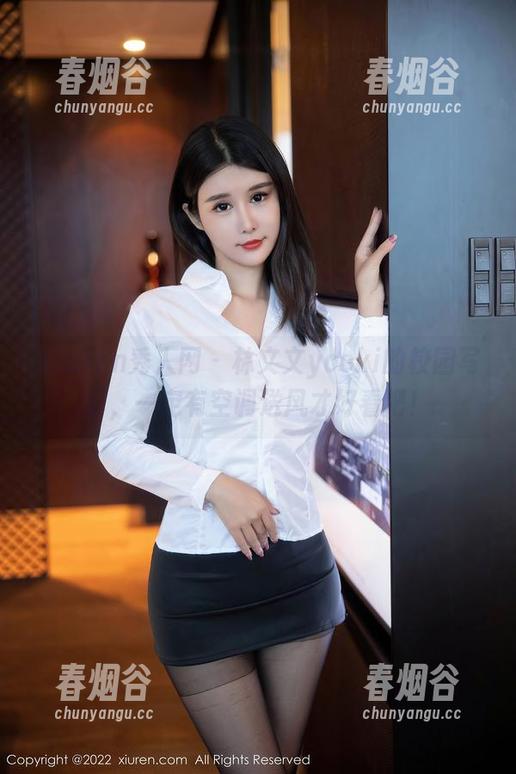 Xiuren秀人网 - 林文文yooki的校园写真，一定有空调送风才好看吧！