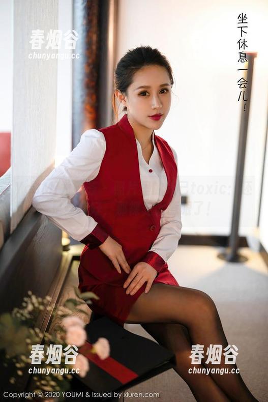 YouMi尤蜜荟-妲己toxic YouMi尤蜜荟 - 照片里的妲己toxic:还是穿鞋好,那裸足太惹眼了!
