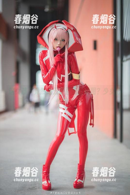 这女孩，竟然是五更百鬼的原图？少女心炸裂！