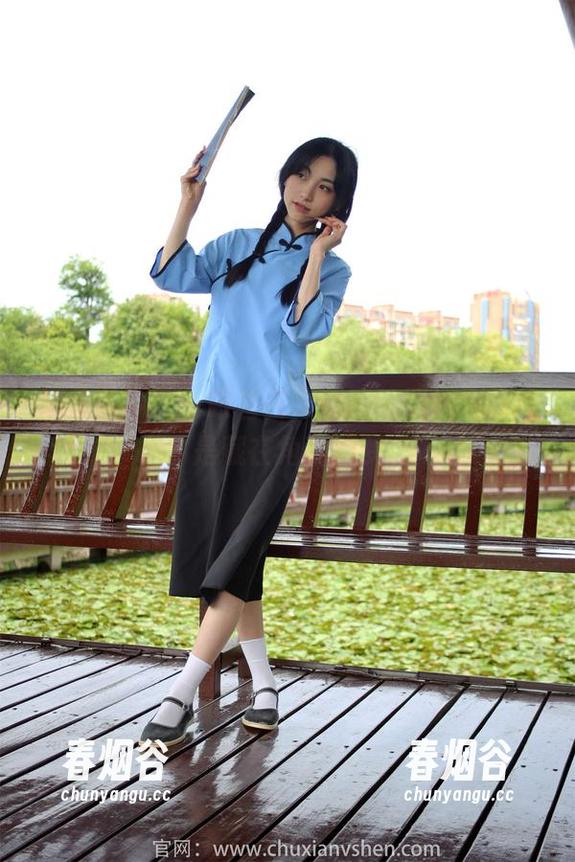 初夏女神 - 一眼看去，环环的清纯作品像是藏在角落的梦