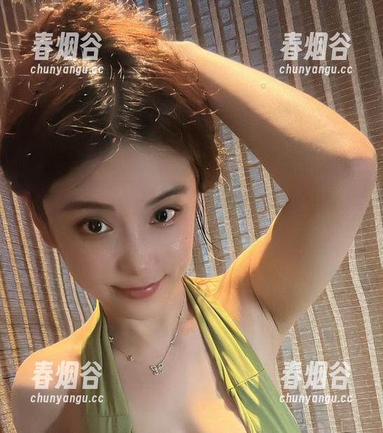 微密圈 - 滚动视线，奶雯红裙美图，私房样又可。