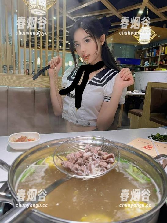 微密圈 - 居家如战场，就是阿朱啊最新作品中的战斗姿态。