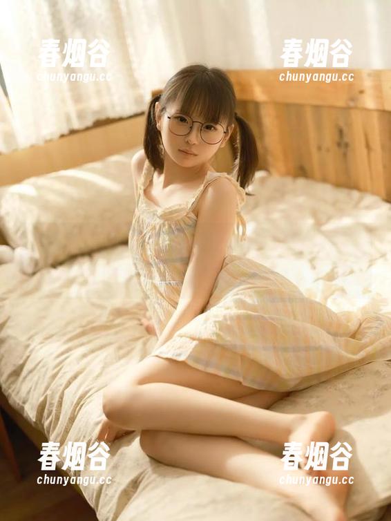 最新套图新鲜出炉，想起幼水铃衣，童年回忆是甜的还是苦的？偷偷问问冰淇淋！