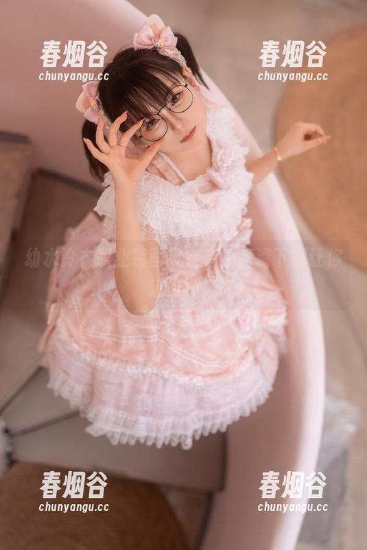 幼水铃衣职业装画风突变，高清下载让你过目不忘