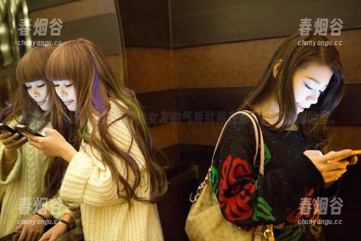 推女郎 - 杨伊全套写真，女友的气质就藏在那个微微的侧脸里。