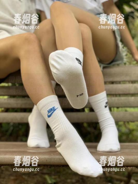 微密圈 - 无敌哒小姨妈的精选作品：这大概是我见过最有创意的朋友圈，第一部分，点赞停不下来！