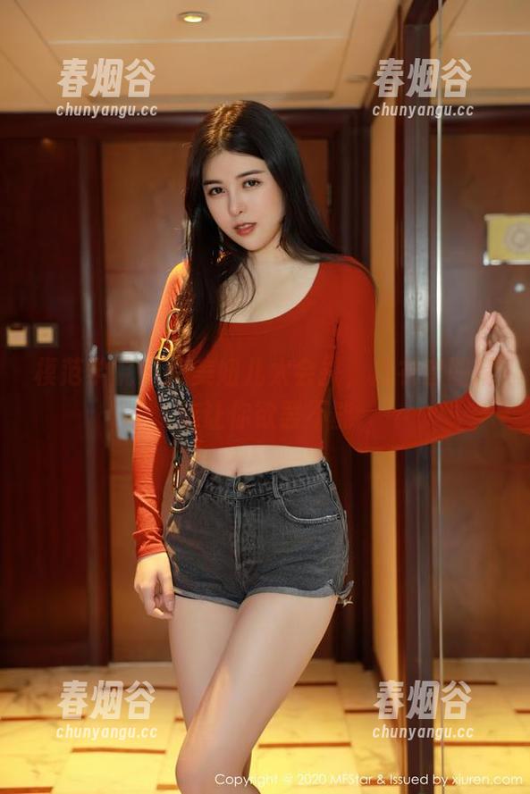 模范学院 - 大美妞儿太会挑，皮衣套图精选让你欲罢不能