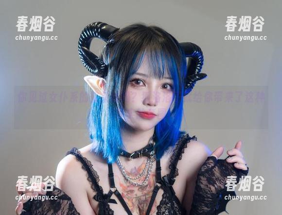 你见过女仆系的鲨鱼妹吗？狐洛洛子就给你带来了这种不真实的套图！