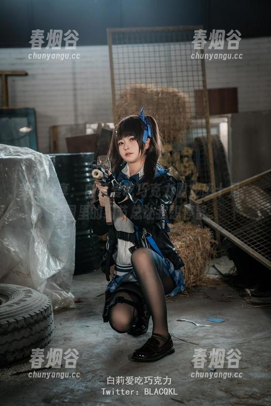 美图分享：白莉爱吃巧克力职业感十足，套图里的细节总让我想停留。