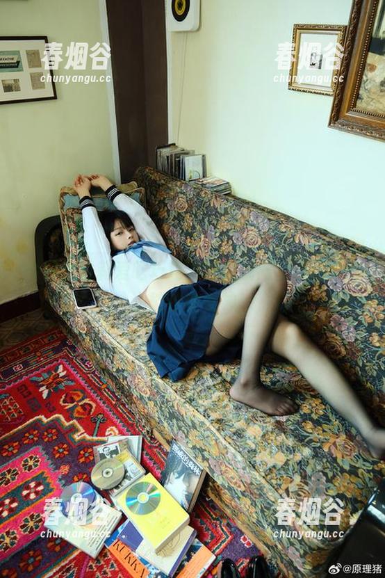 今日的白莉爱吃巧克力泳装瞬间，不用cos也能秒变女神！
