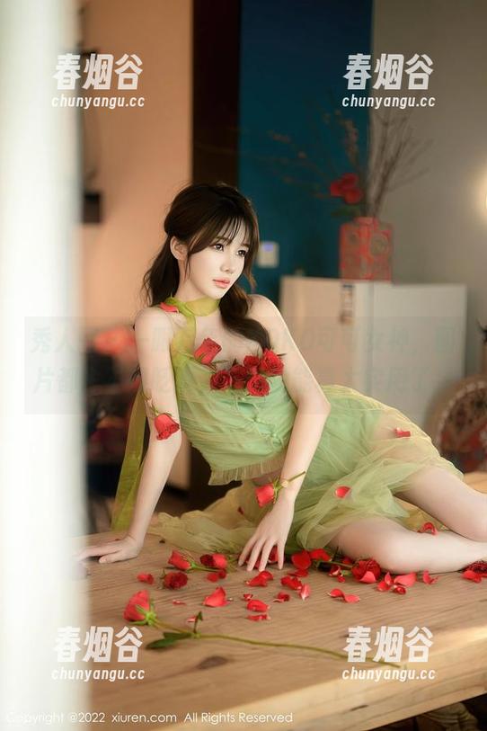 秀人网 - 一眼万年的KOKO可可女神，图片都舍不得眨眼，下载功能真太实用了！