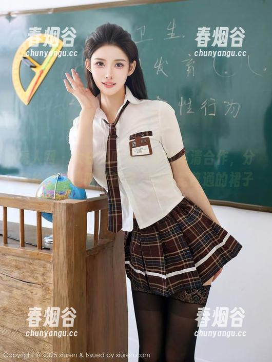 秀人网-大白兔吖 秀人网 - 大白兔吖与白裙的高清合作,分享给我随便瞅瞅的你,它不是普通的裙子啊!