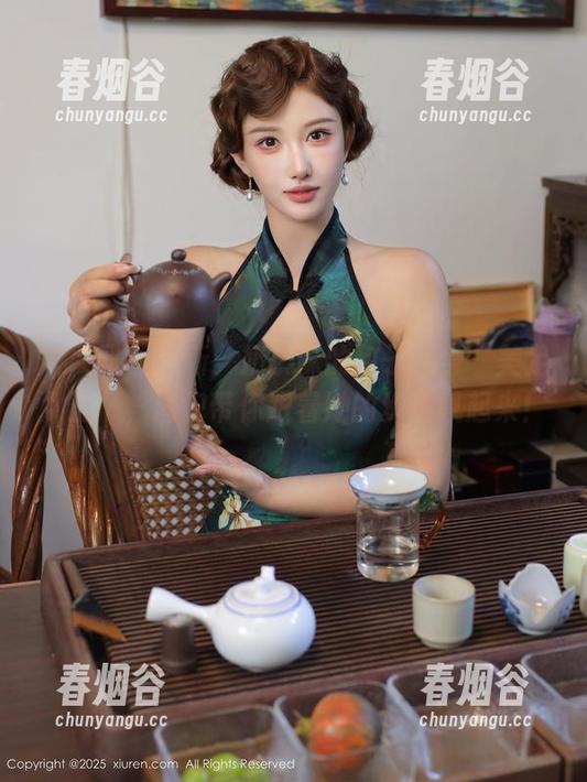 秀人网 - 最新：奶茶味的包子化身“美足女王”，图包带你跟着她的步伐飘起来！