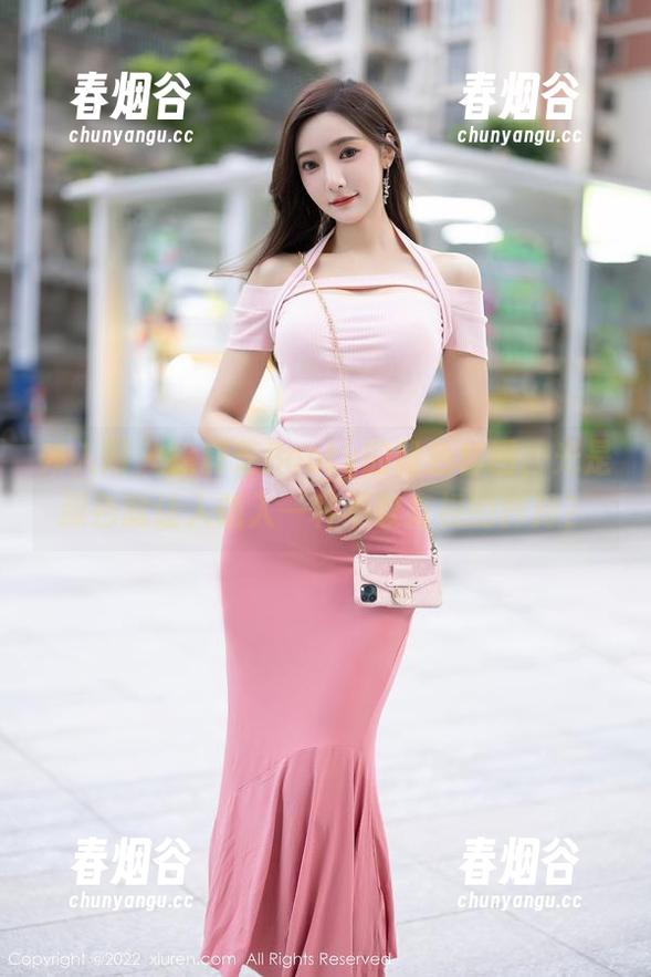 秀人网 - 徐莉芝Booty的粉色套图，光是颜色就让人陷入一种不敢直视的矜持？