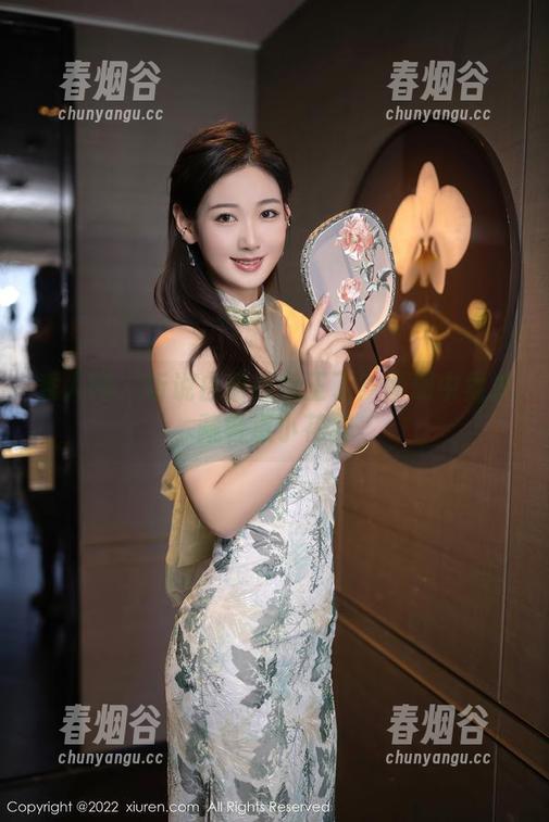 秀人网 - 听说白甜成女王了？图册中竟然藏着点小花样
