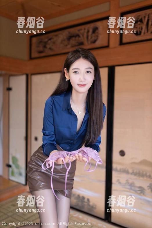 秀人网 - 糯美子mini精选：童颜密码，职场秘书轻松撩动的秘诀