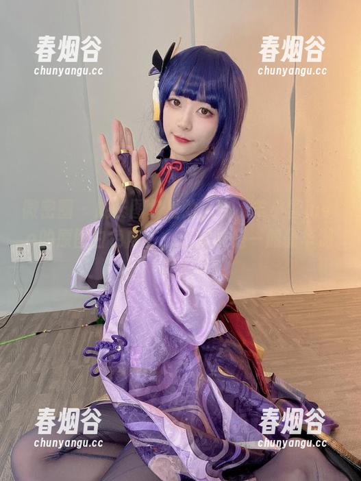 微密圈 - 舰长图包里的人物，羊小雪juvia的原图白色内衣，正好像是一艘豪华游轮！