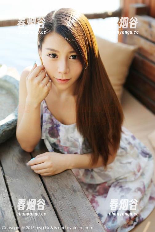 美媛馆 - 糯美子MINIbabe居家原图，这条沙发真有点让我想多了…