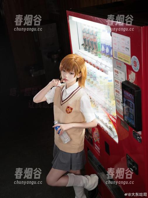 唔，腥味猫罐的白色图包合集，有些画面让我想到了小时候的玩具……
