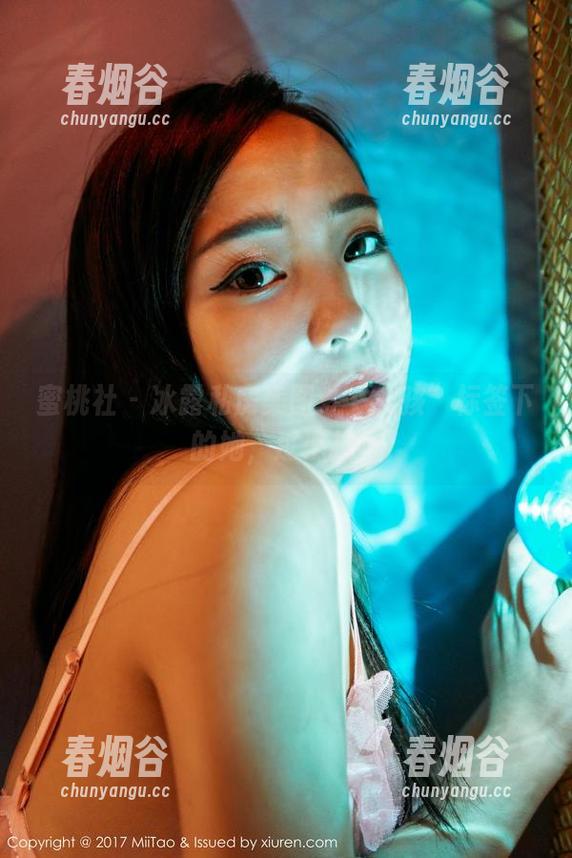 蜜桃社-冰露 蜜桃社 - 冰露私房美图:“女孩”标签下的她,过于拉风