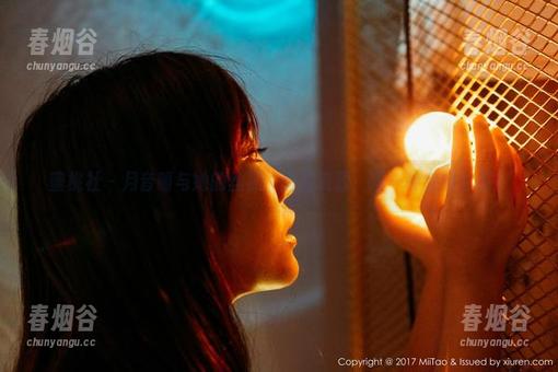 蜜桃社 - 月音瞳与她的丝袜：图库资源，哪一种会抓住你？