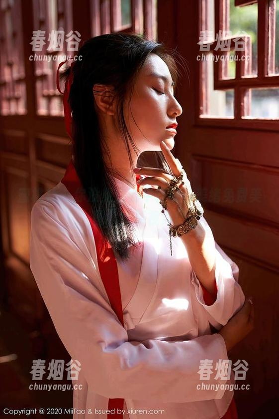 蜜桃社-美绪 蜜桃社 - 你没见过的牛仔裤,美绪免费美图,全新视角!