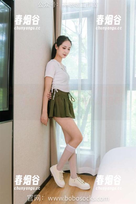 袜啵啵-小甜豆 袜啵啵 - 小甜豆最新写真:这个芭蕾舞蹈服,仿佛在说‘哟,今天有什么节目吗?’