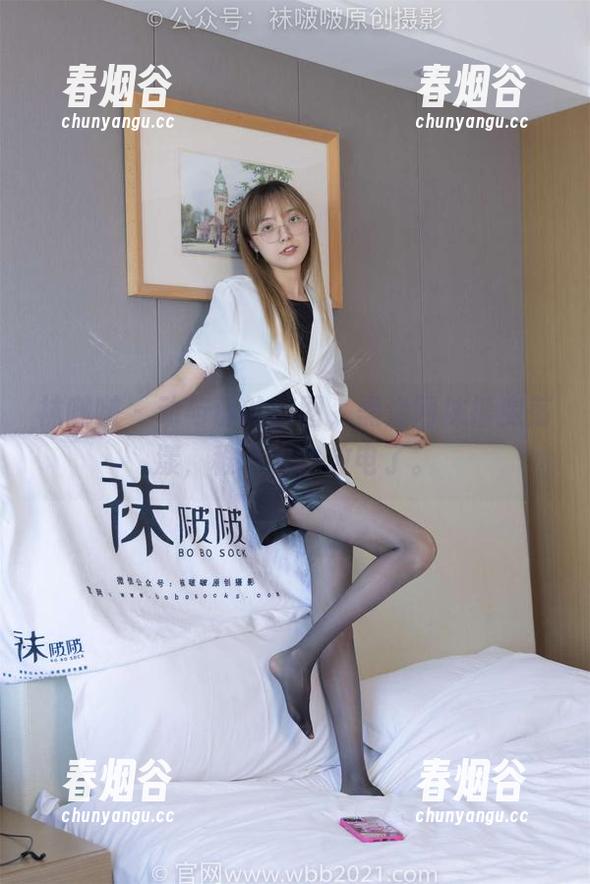 袜啵啵 - 动与静的美图，黑渔网袜摇曳荡漾，稚予太会放电了。