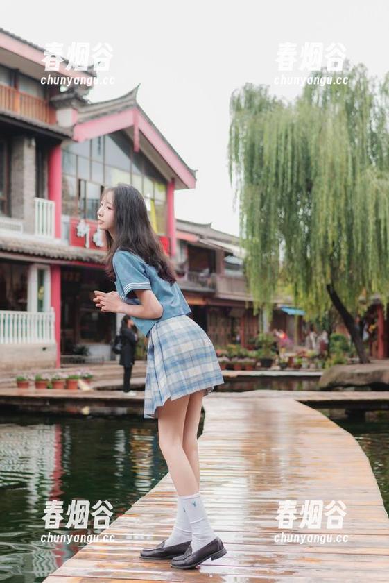 最新！西瓜少女泳池里玩得太嗨，原图看得人心潮澎湃……