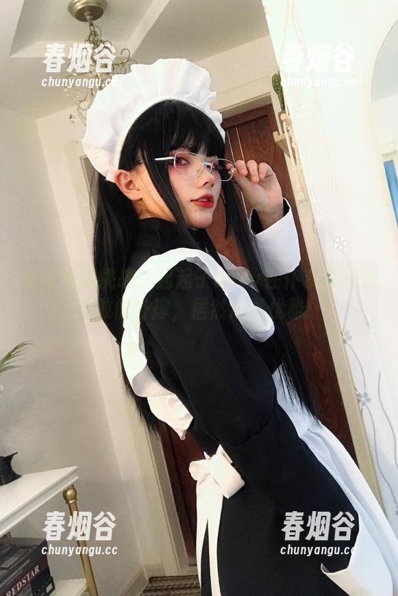 全套写真挑战：起起子vvvv在仆系欲正装里做俯卧撑，居然还能优雅！