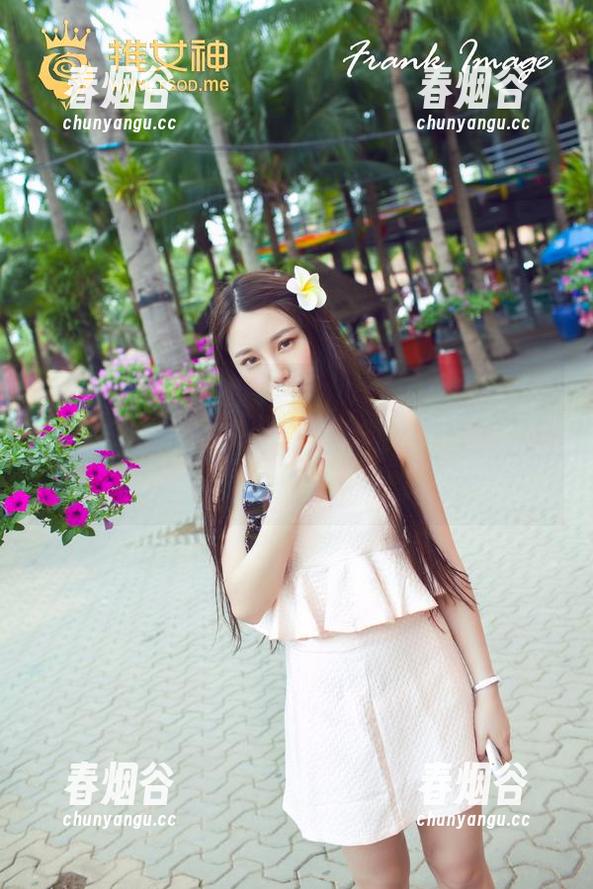 青豆客 - 最新！黄可christine今天又在护士服里化身“超人”，我只想问她是来治病还是来治我心的？