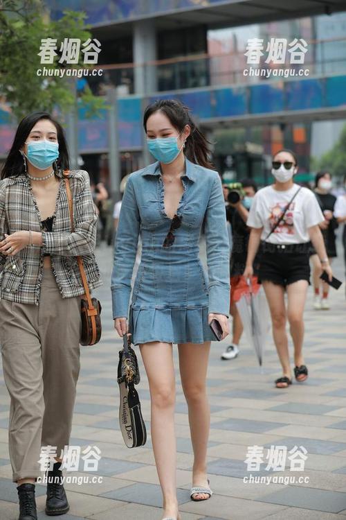 盘点网盘里Iuvian的周末，魔镜街拍让我的茶余饭后多了些料