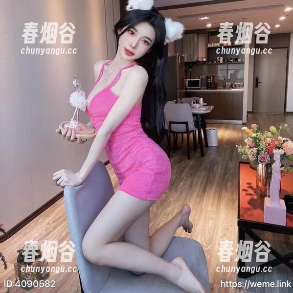 微密圈 - 看黎允熙的写真，有没有发现她的套装像是从另一个星球来的？